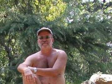 Image thumbnail of Gay bears