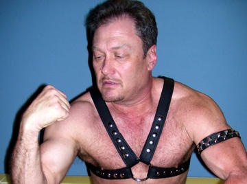 Image thumbnail of Gay bears