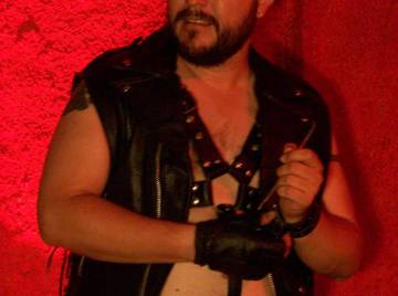 Image thumbnail of Gay bears