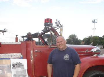 Image thumbnail of Gay bears