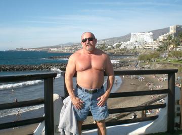 Image thumbnail of Gay bears