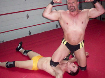 Image thumbnail of Gay bears