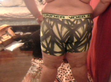 Image thumbnail of Gay bears