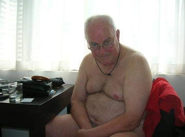 Image thumbnail of Gay silverdaddies