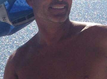 Image thumbnail of Gay silverdaddies