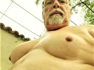 Image thumbnail of Gay silverdaddies