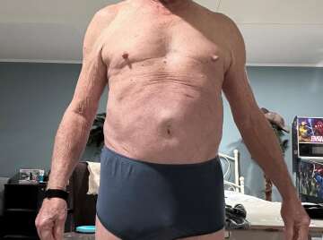 Image thumbnail of Gay silverdaddies